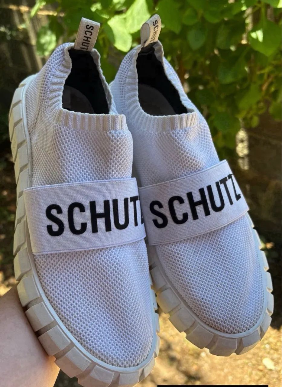Tênis casual SCHUTZ