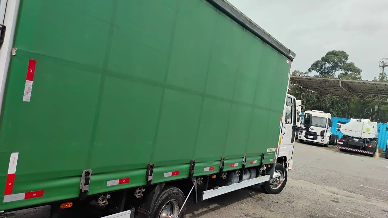 Cargo 816  - Foto 2