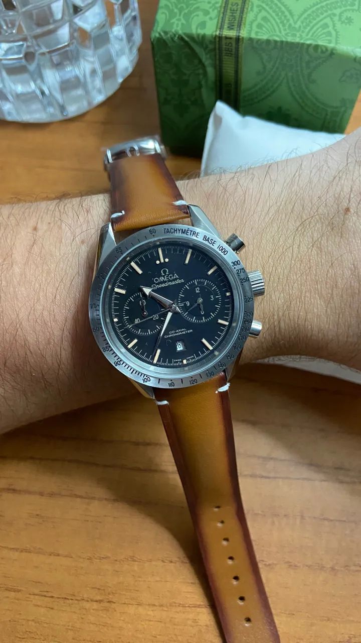 Relógio Omega Speedmaster 42mm automático pulseira marrom - Foto 3
