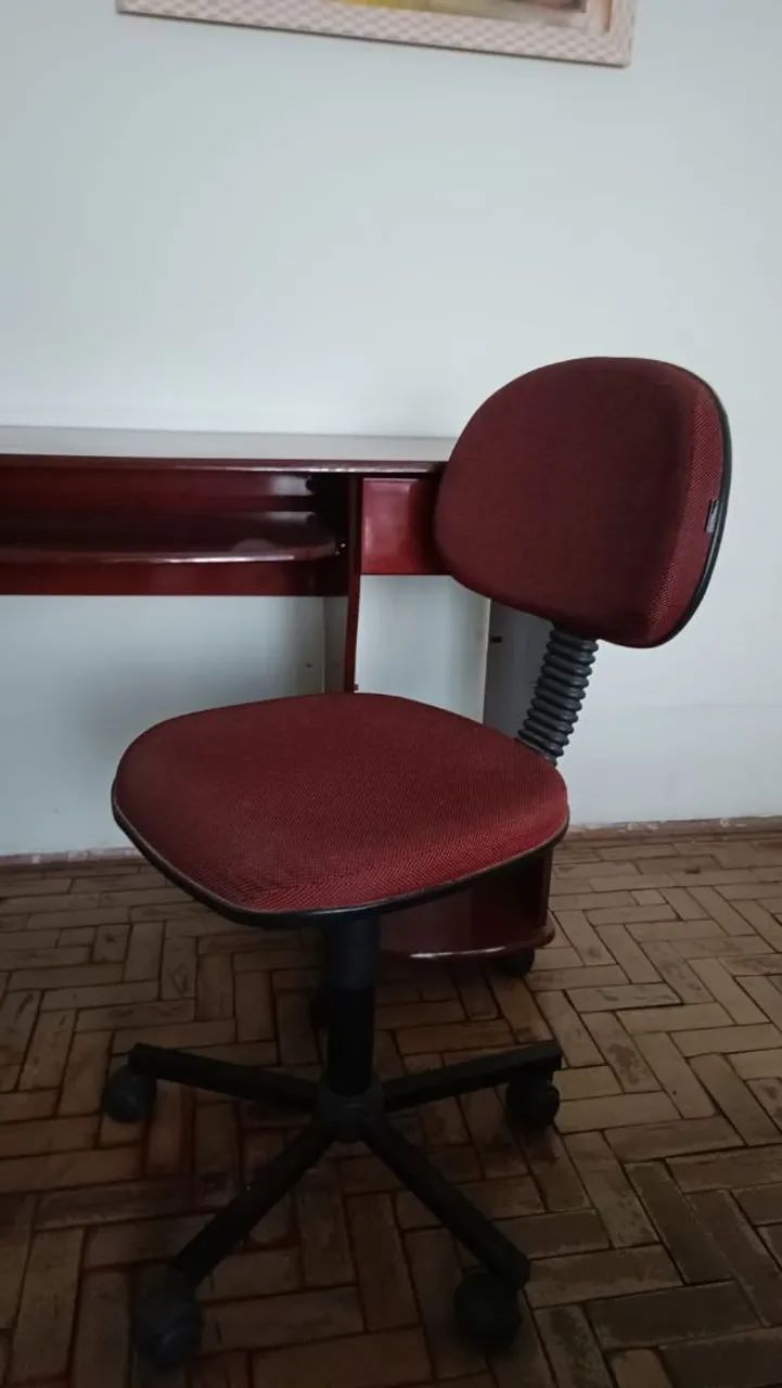 Escrivaninha para computador + cadeira - Foto 4