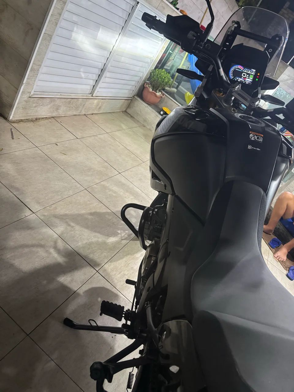 Vstrom 1050 praticamente zero 