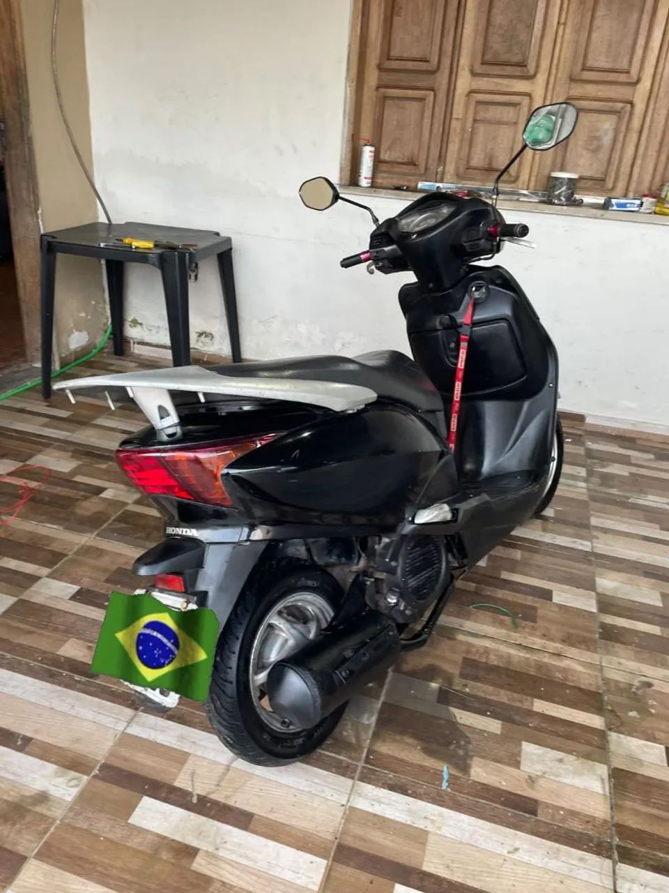 Honda lead