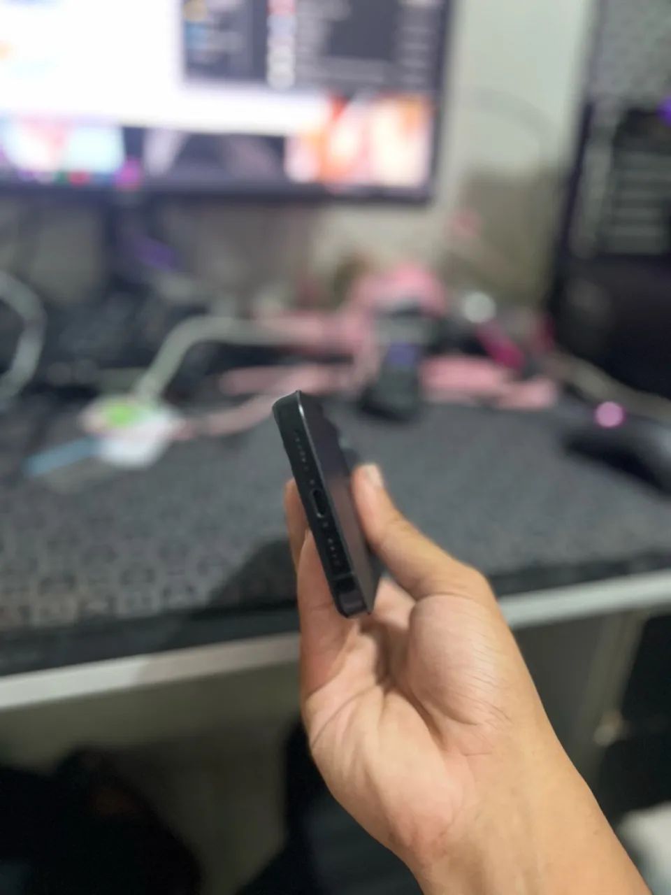 iPhone 16 pro Max 256 - Foto 2