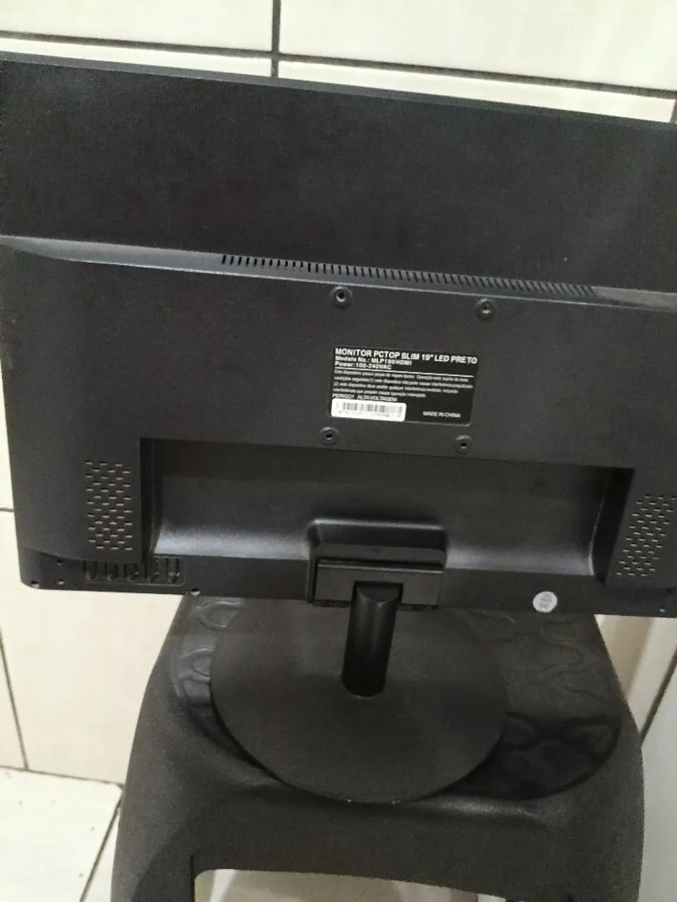 Monitor HDMI e VGA para computador 19 polegadas  - Foto 2