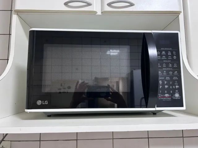 LG 30L Microwave Oven
