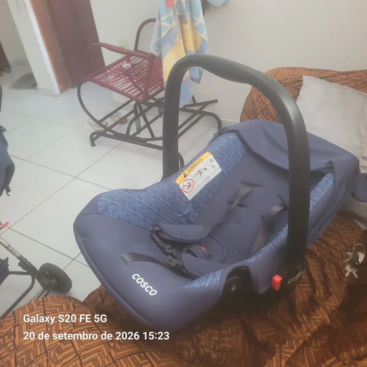 Carrinho com bebê conforto - Foto 4