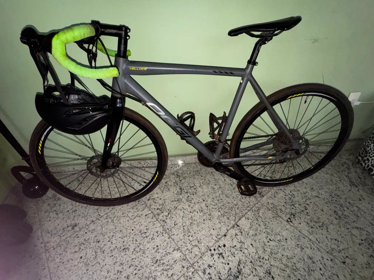 Bicicleta Speed OGGI Velloce Disc  - Foto 3