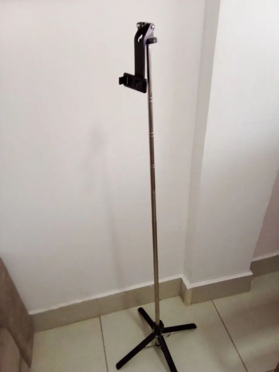 TRIPÉ/SUPORTE PARA CELULAR - Foto 2