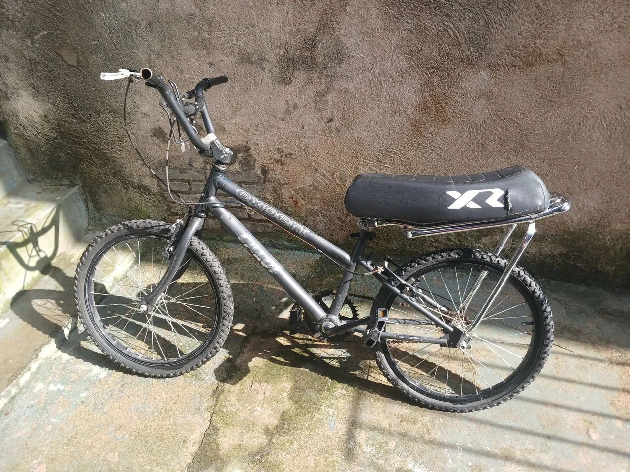 Vendo uma bicicleta aro  20,  valor 300,00 - Foto 4