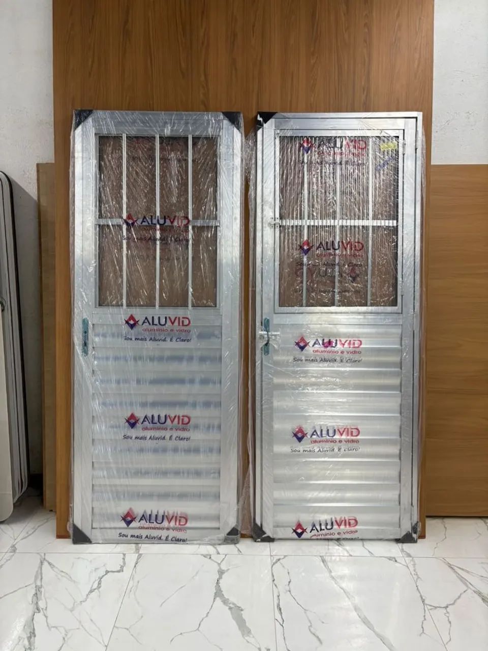 Portas Aluminio Com Grade e Vidro - Foto 2