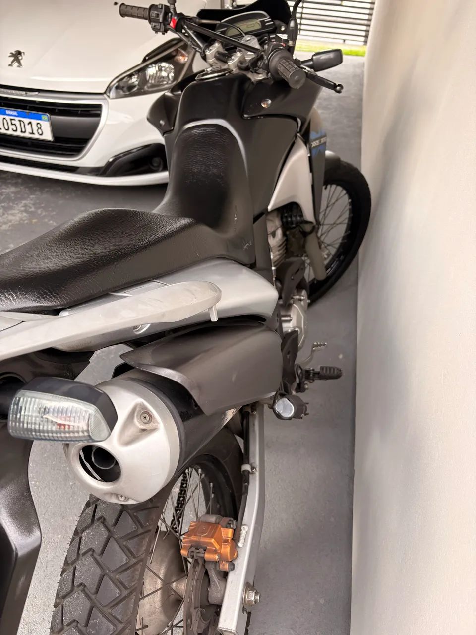 Honda XRE 300  - Foto 5