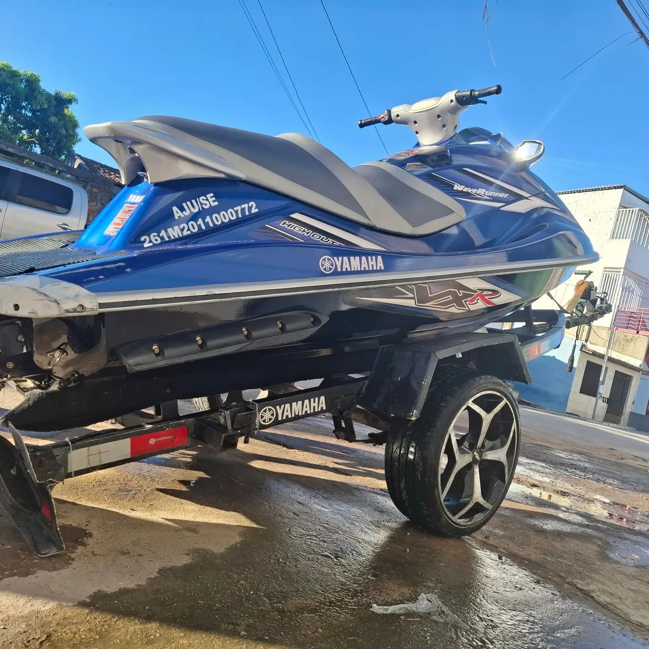 Jet-ski Yamaha ?