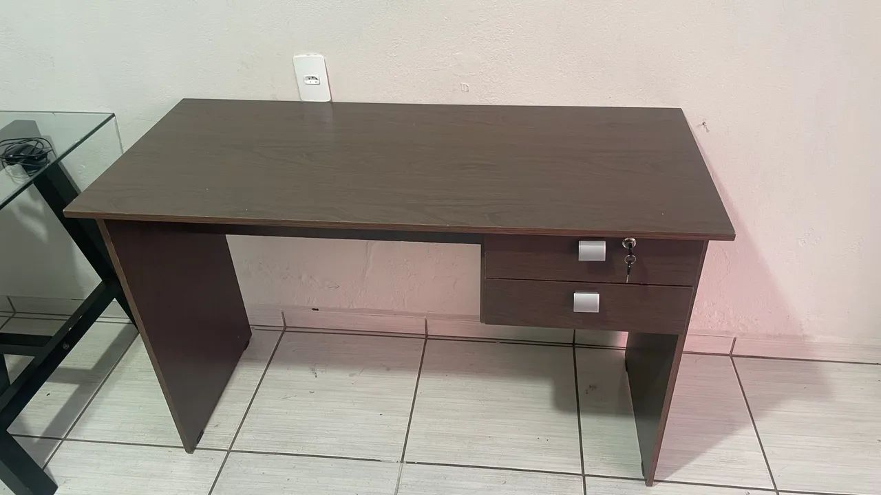 Mesa de Escritório Seminova  - Foto 5