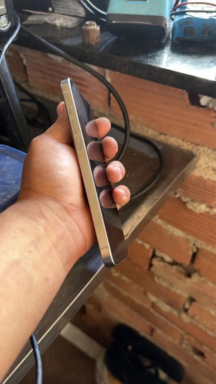 Iphone 15 pro Max - Foto 4