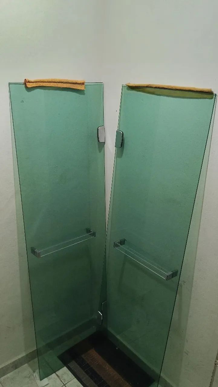 Vendo Box de Banheiro 