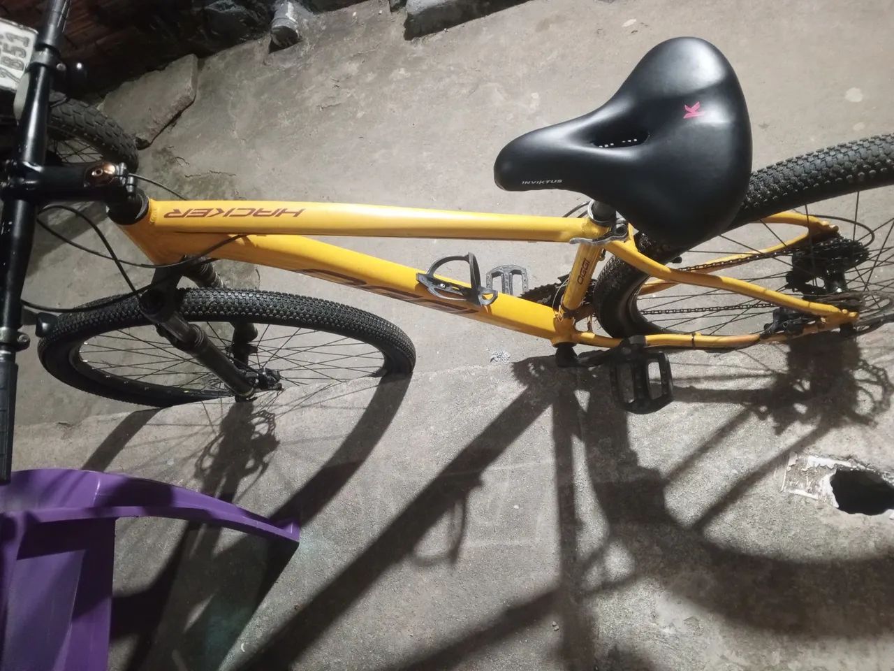 Bicicleta aro 29 semi nova  - Foto 2