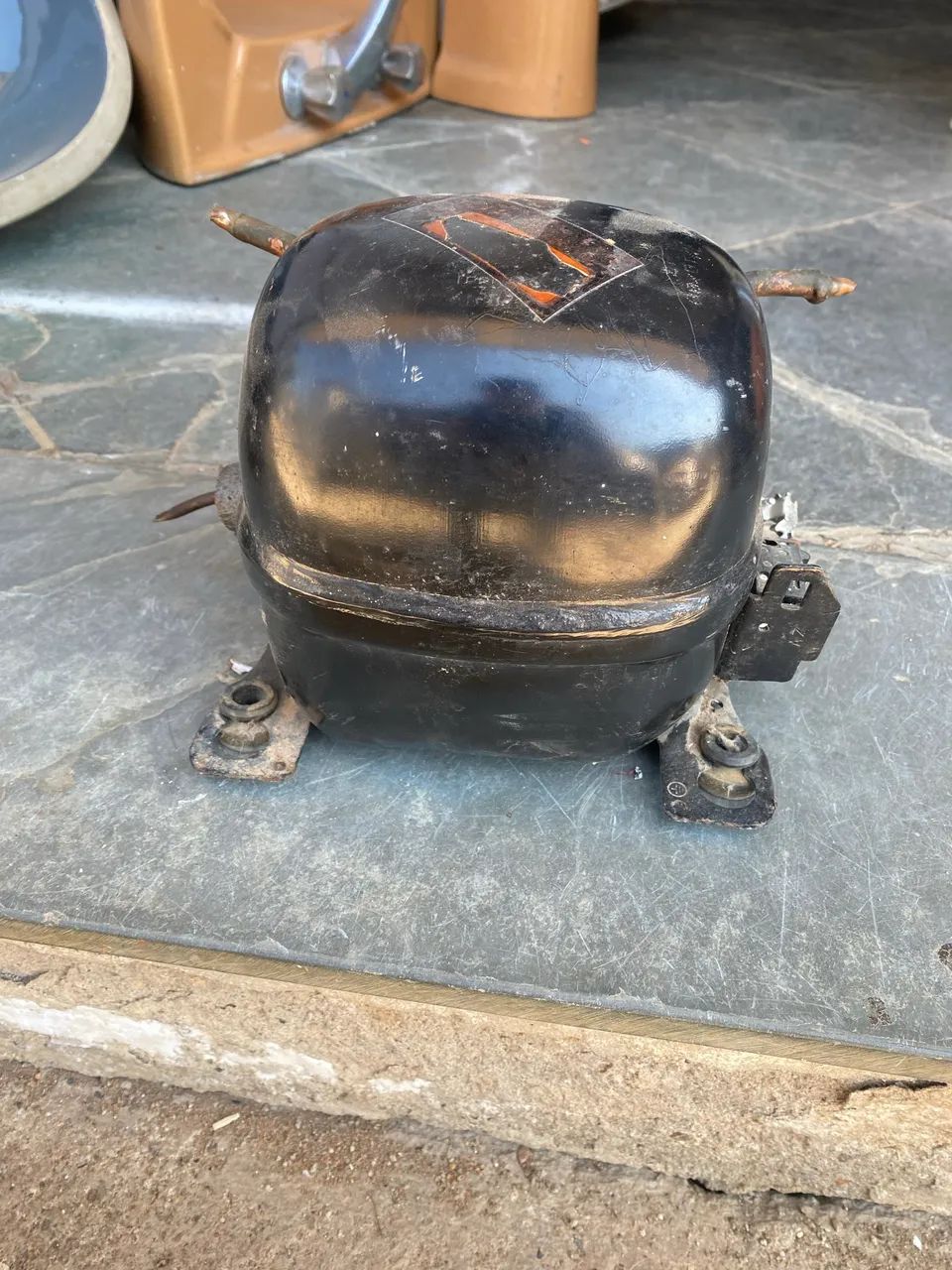 Compressor de geladeira  - Foto 2