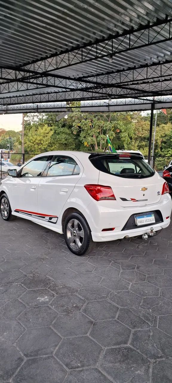 Chevrolet Onix Hatch Effect 1.4 8V Flex Mec. 4P 2018 - Foto 4