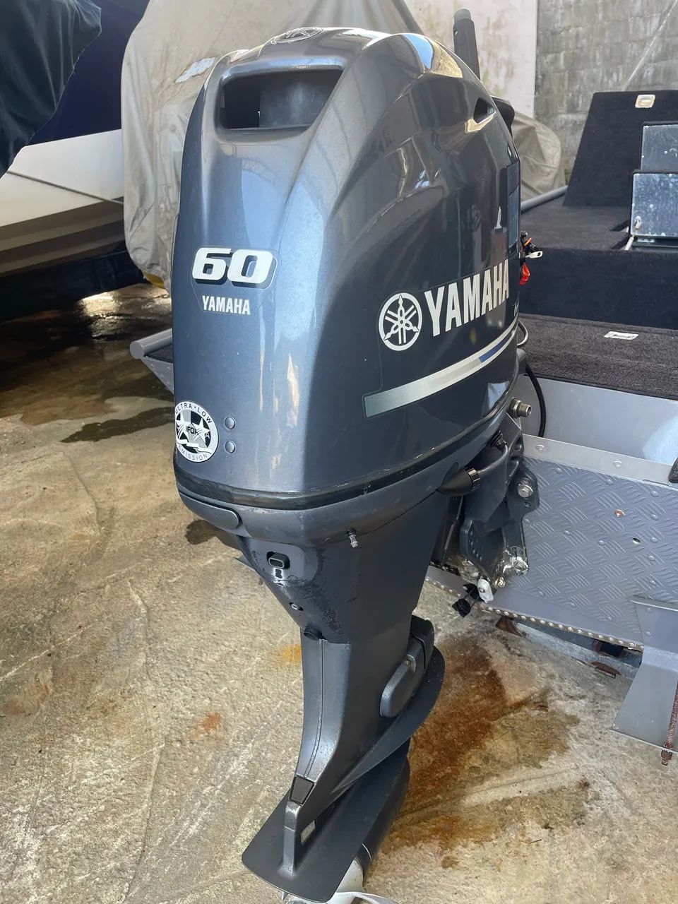  Vendo ou troco - Motor de Popa Yamaha 60HP 4T com Manche - Foto 2