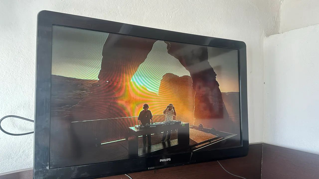 TV Philips 32 Polegadas - Modelo: 32PFL3007D/78