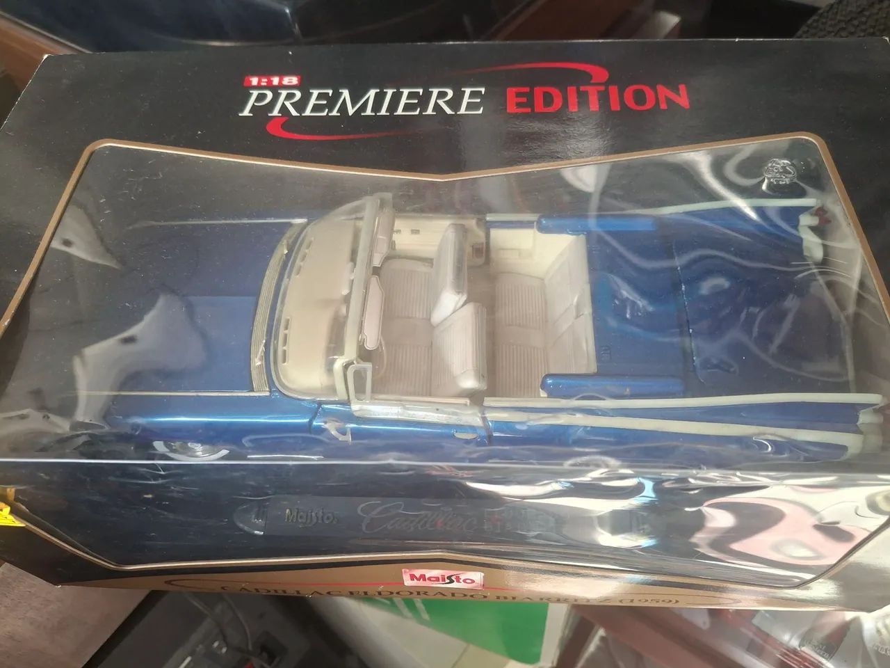 Miniatura cadillac Eldorado Biarritz 1/18