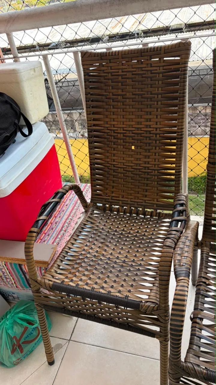 Jogo de 4 cadeiras + Mesa de centro - Foto 5
