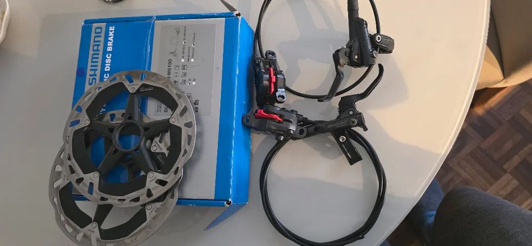 Freios Shimano Deore M6100