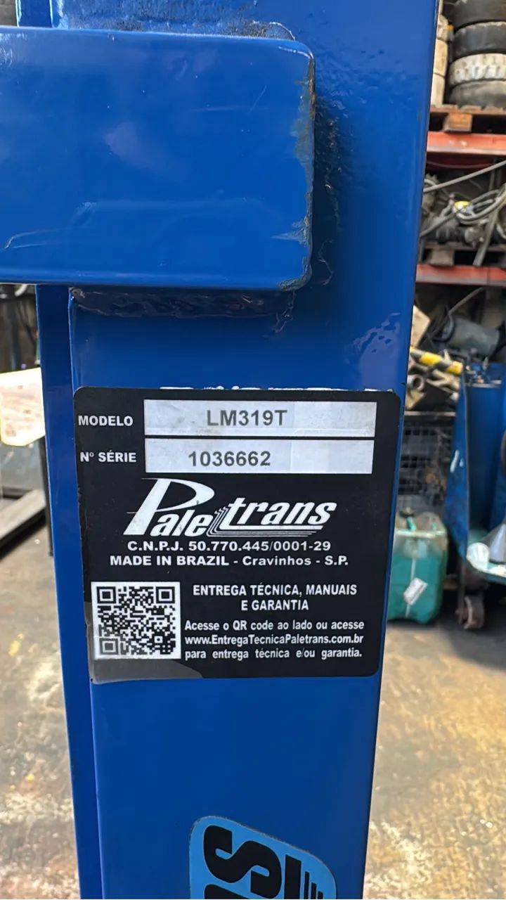 Empilhadeira vira tambor  - Foto 2