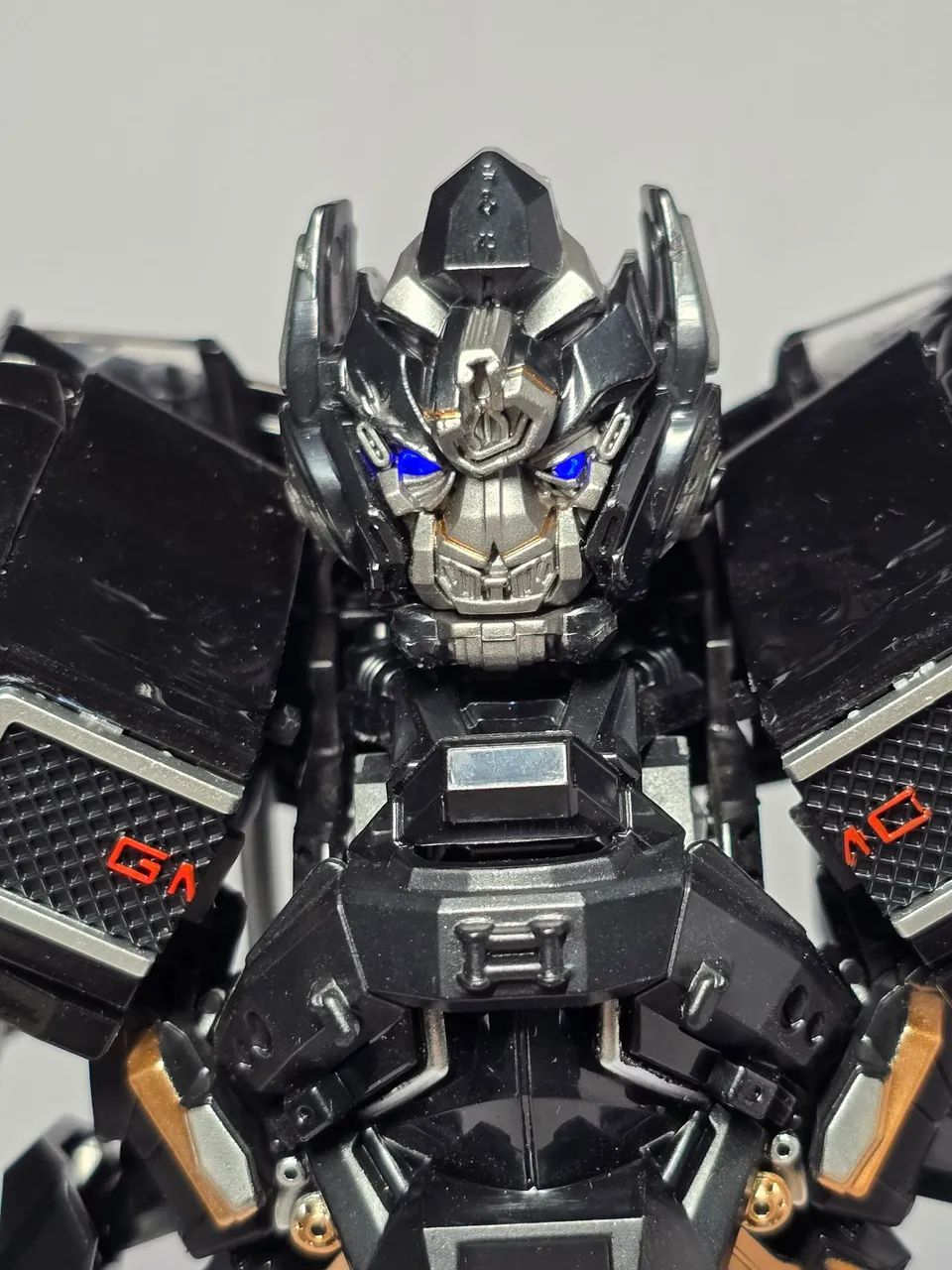 Transformers 2007 Ironhide BMB Ls-09 oversized KO com LED - Foto 2
