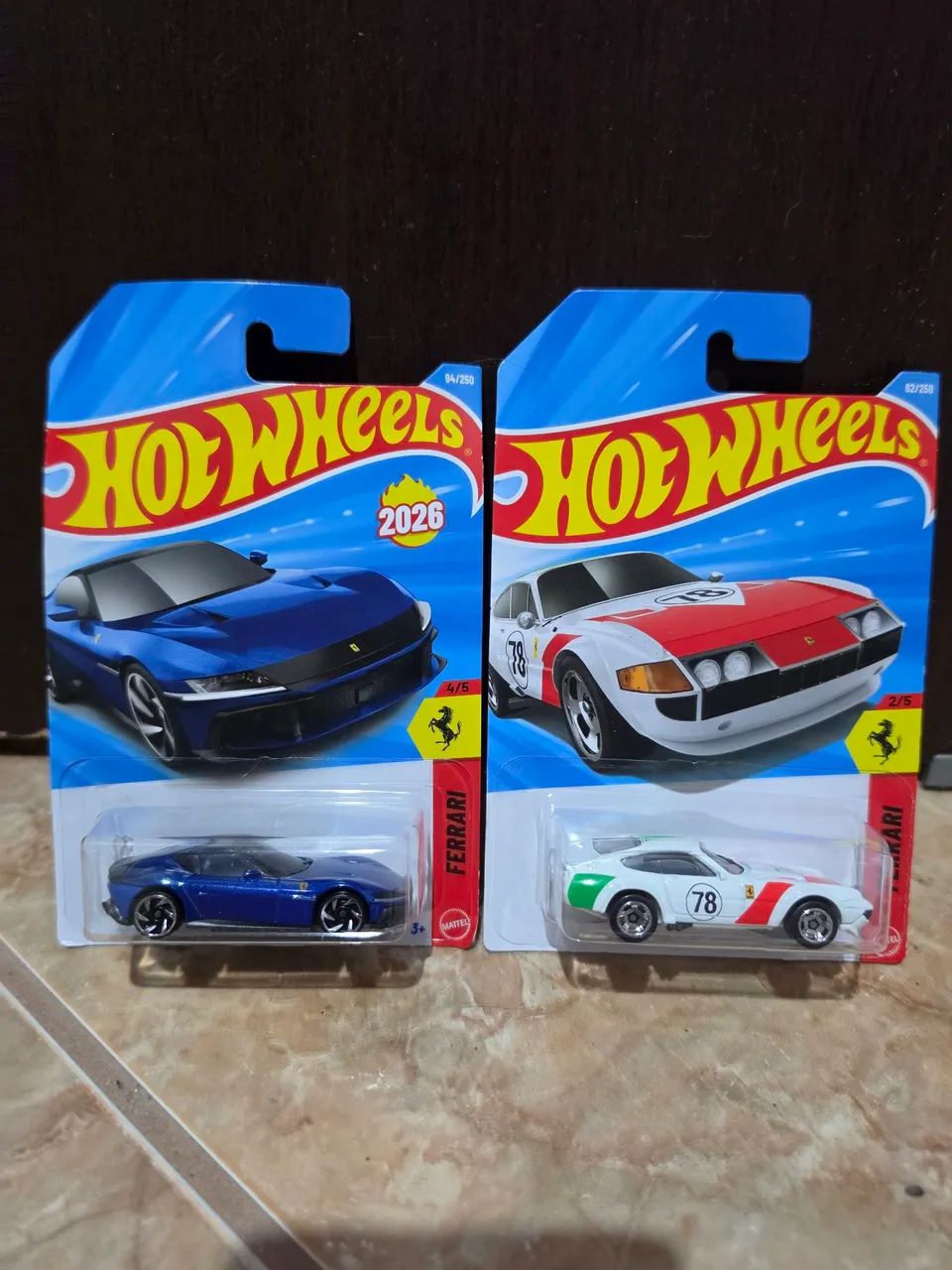Hotwheels Ferrari (4 modelos) - Foto 2
