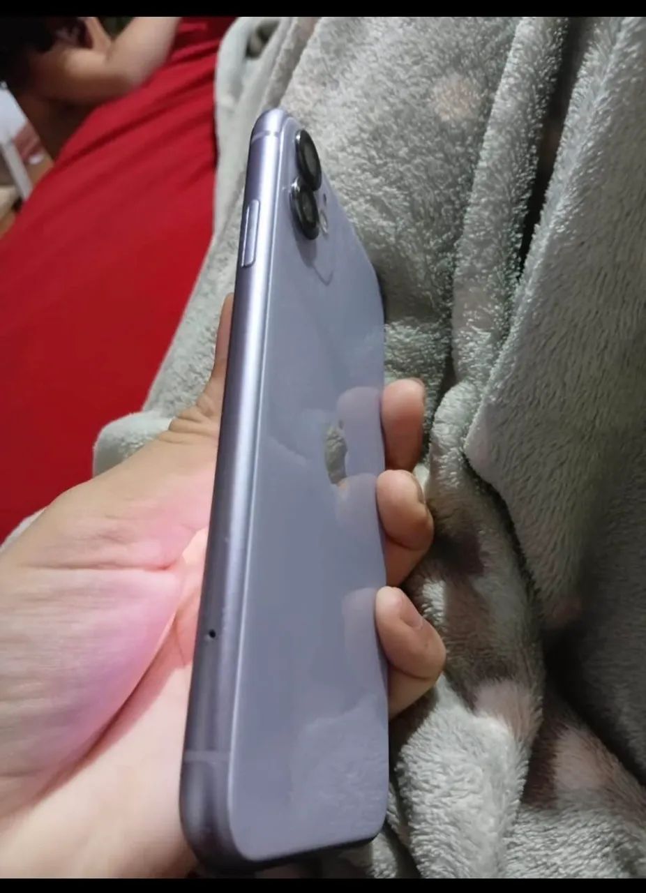 Vendo ou Troco iPhone 11 Branco top .