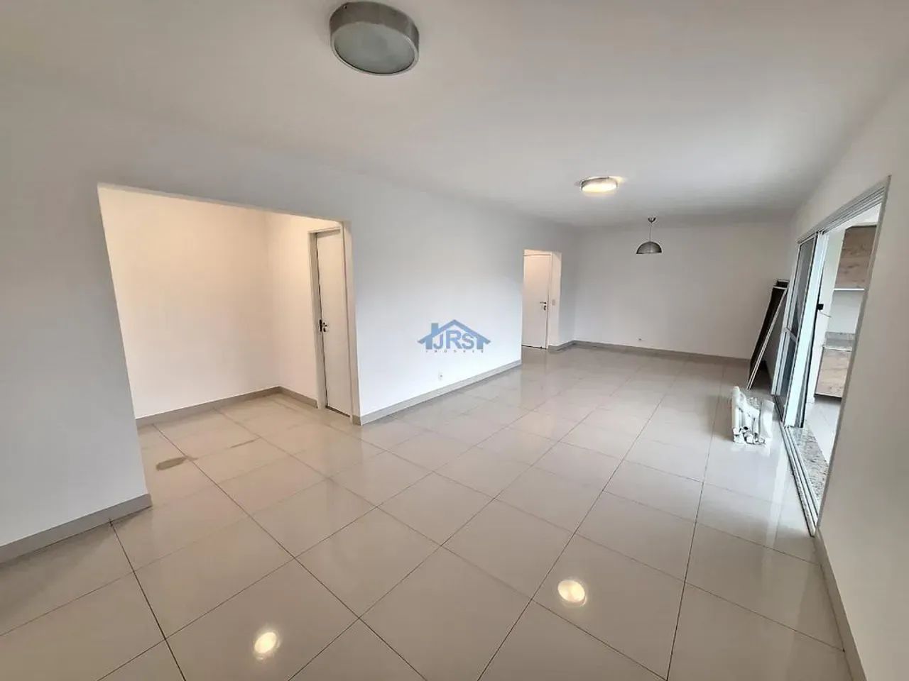 Apartamento de 144 m²  3 Suítes | Andar Alto - Foto 3