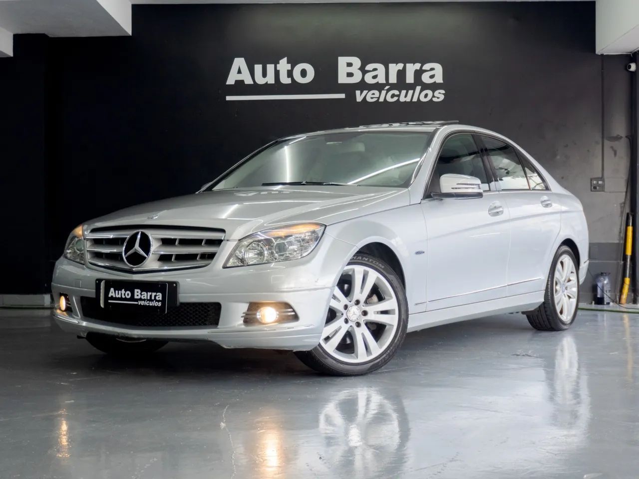 Mercedes-Benz C-200 C-200 CGI Avantgarde 1.8 16V 184cv Aut. 2011