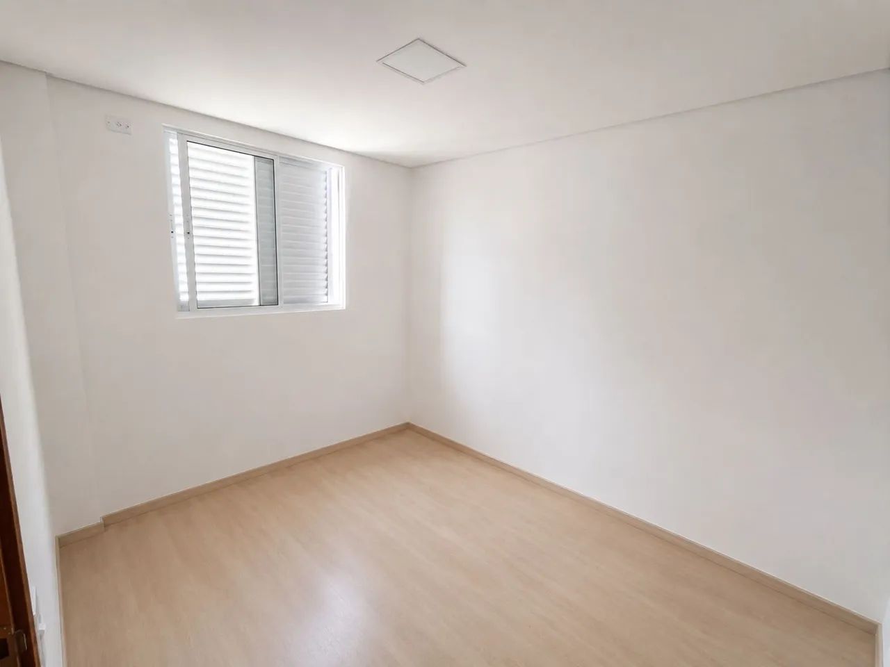 Alugo apartamento com cozinha planejada na parte inferior  - Foto 2