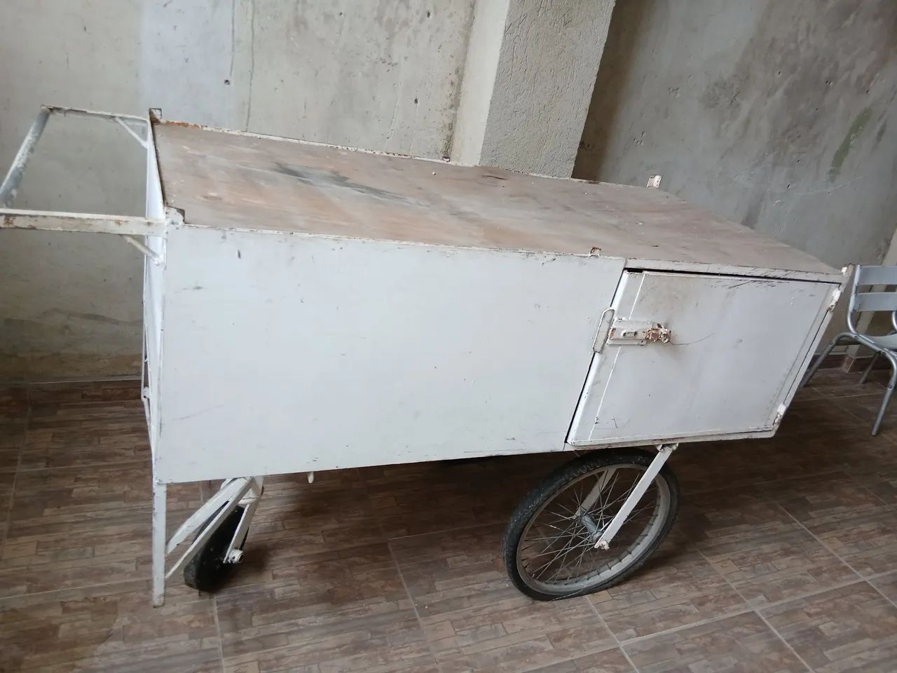 Carrinho p trabalhar 