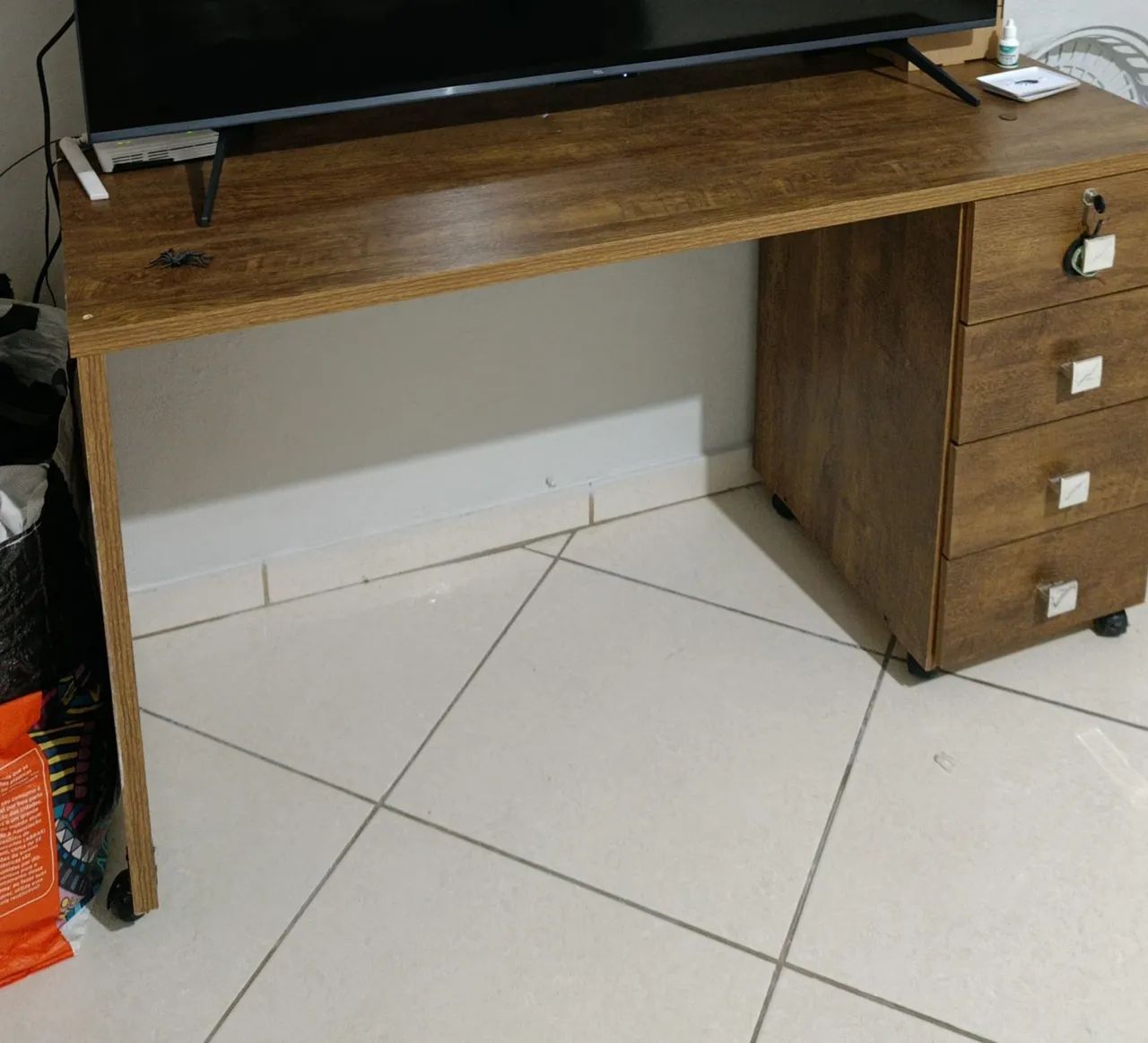 Mesa /escrivaninha 