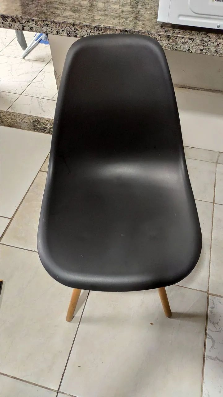 Cadeiras Eames Eiffel Base de Madeira - Foto 2