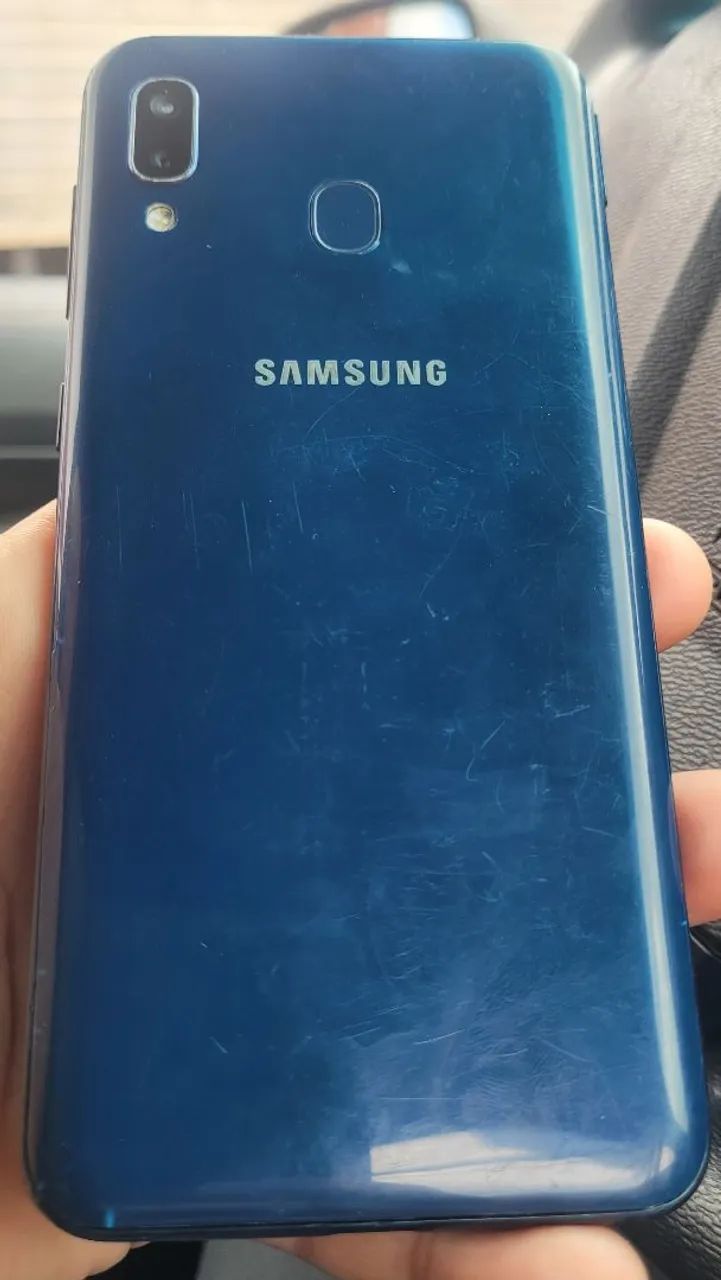 Samsung A20 - Foto 3