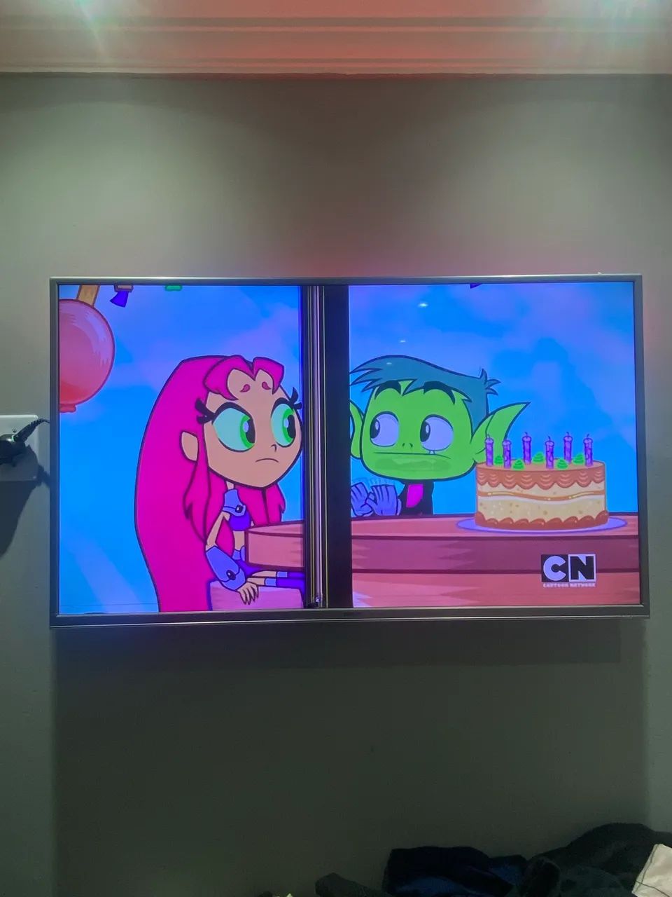 Vendo Smart tv semp 43 polegadas apenas com essas linhas