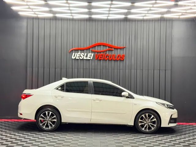 Toyota Corolla Altis 2.0 Flex 16V Aut. 2018 - Foto 2