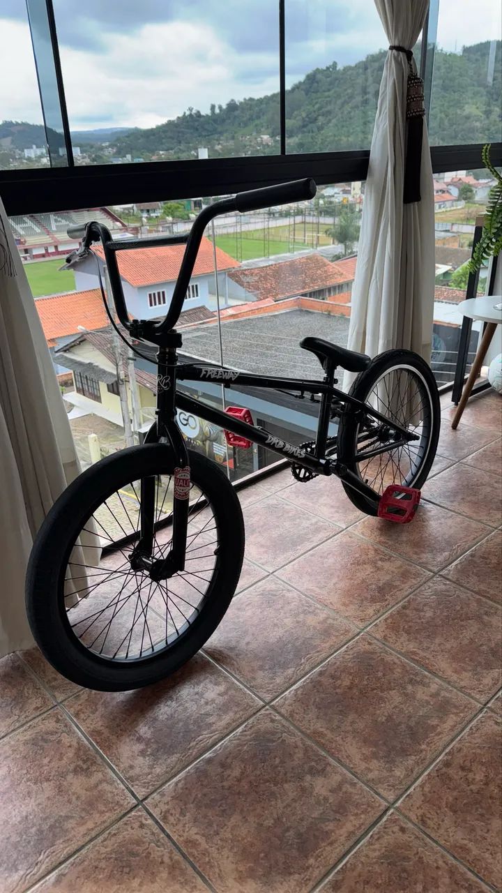 BMX profissional DRB modelo Freeway