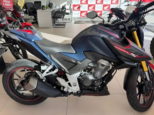 cb  300 2027 - Foto 2