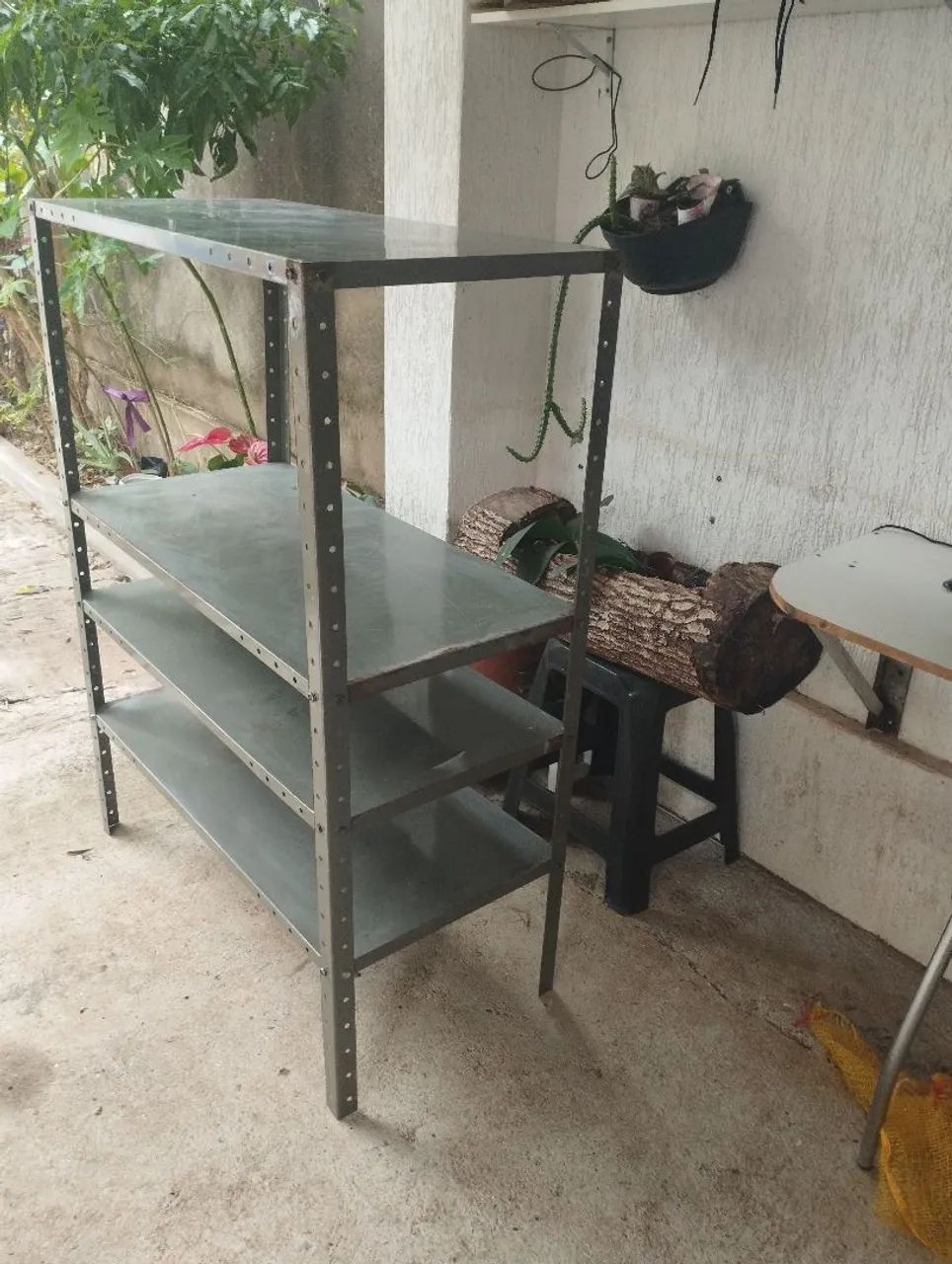 Estante com 4 prateleiras  - Foto 2