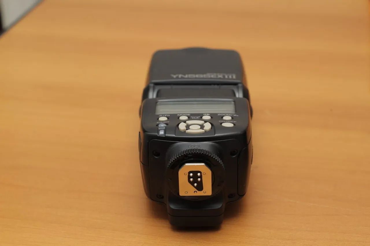 FLASH PROFISSIONAL - Yongnuo YN 565EX III - Foto 3