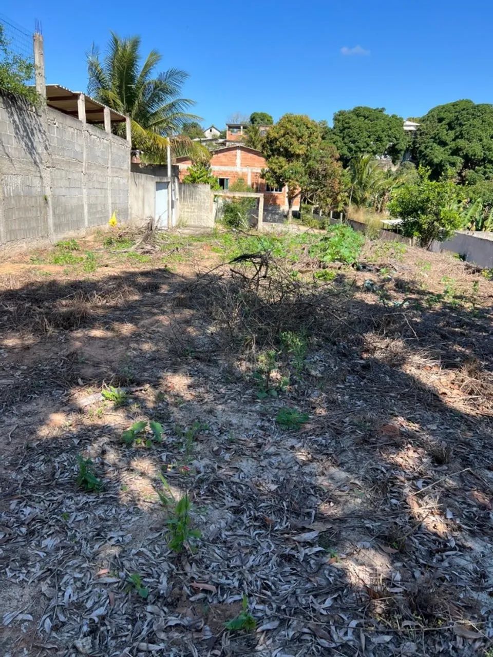 Terreno medindo 390m2 - Quase dois lotes