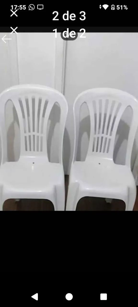 2 cadeiras de plástico 