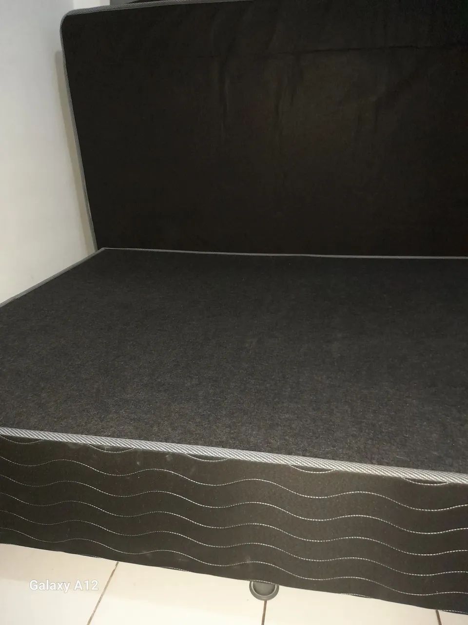Cama box com base+ colchão 