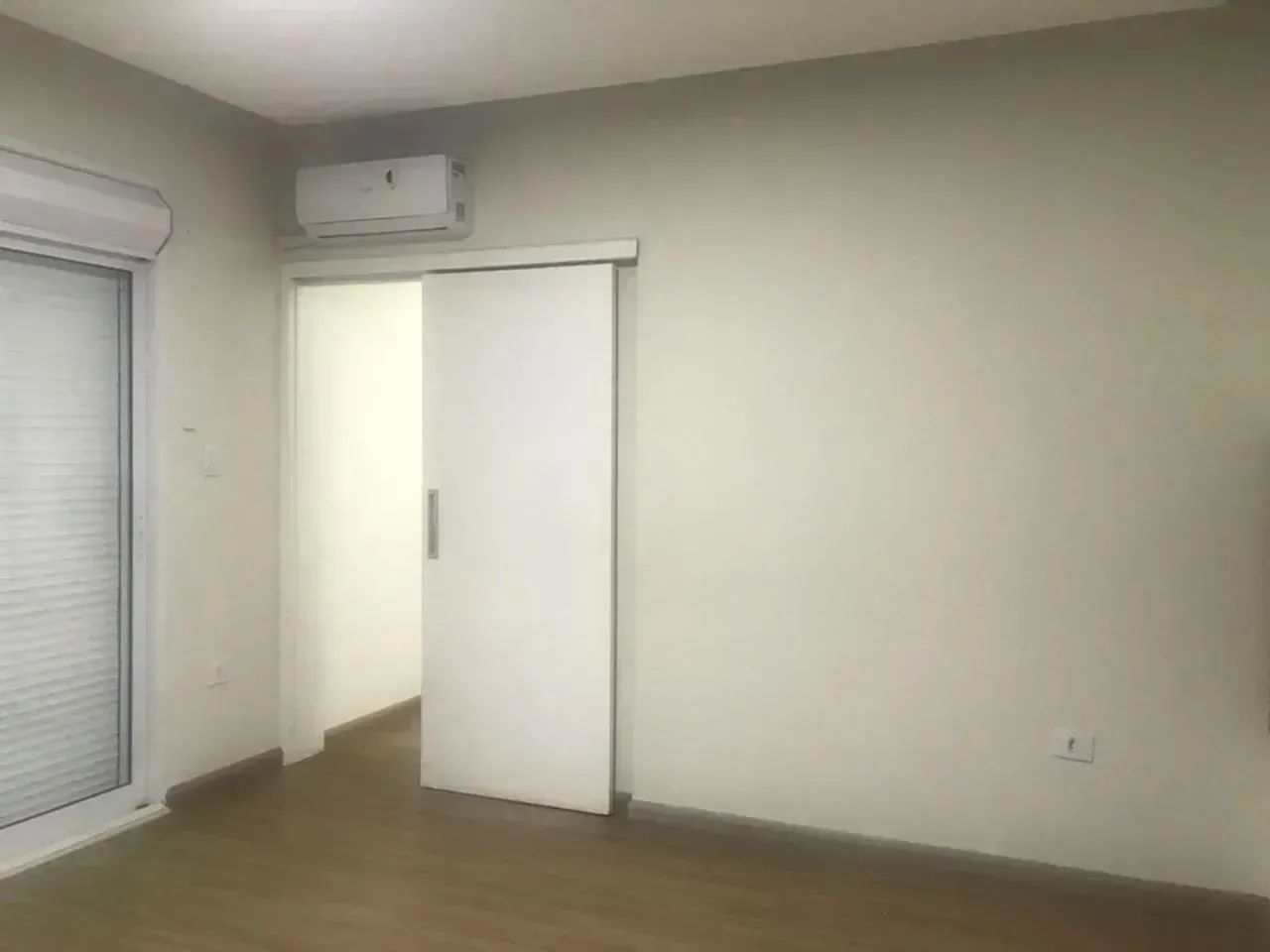 Casa para Locação- em condomínio 3 Suítes com Piscina-  Residencial Real Park - Arujá - SP - Foto 3