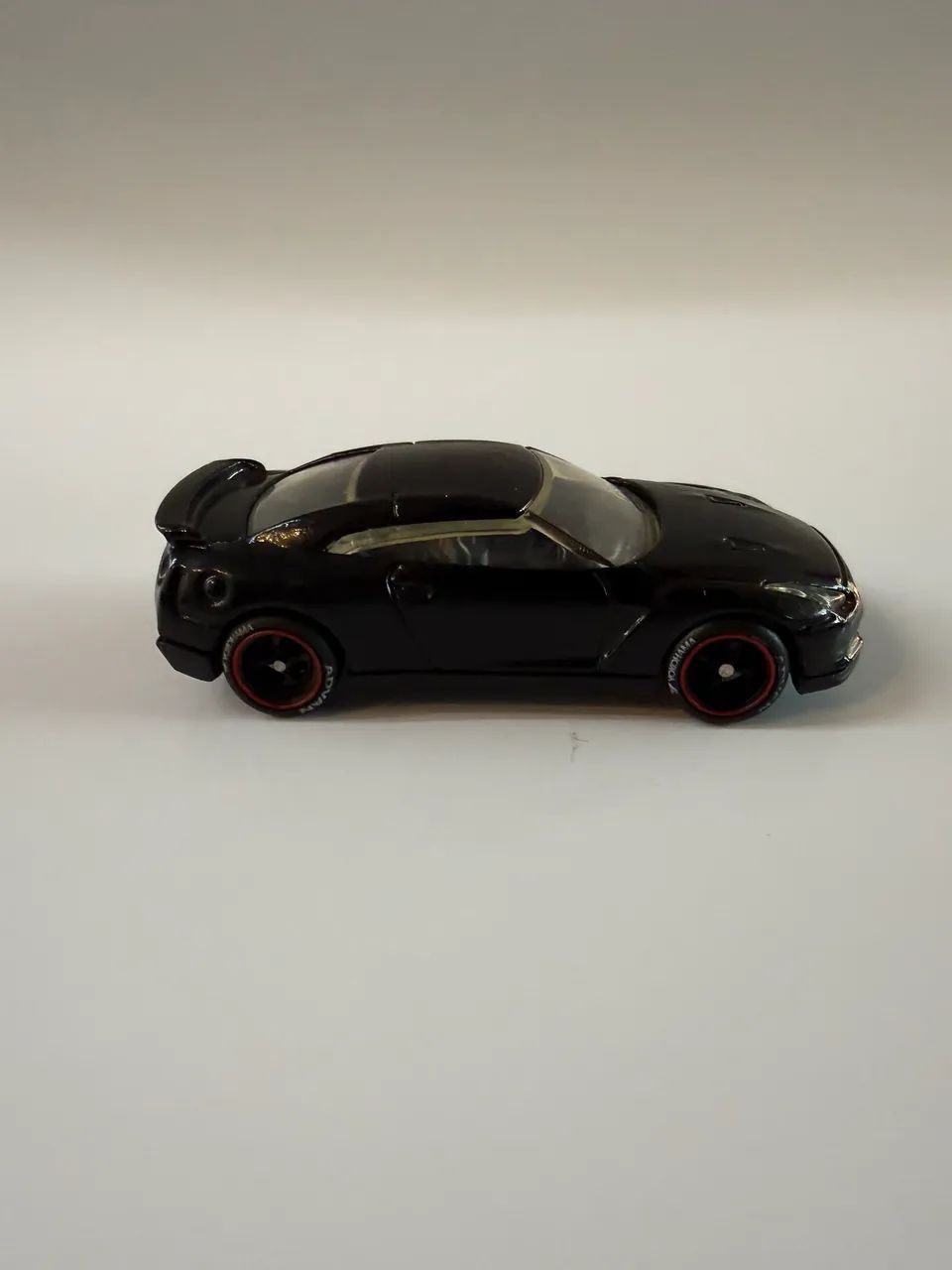 Hot wheels 2009 Nissa GT-R custom com pneus de borracha  - Foto 4
