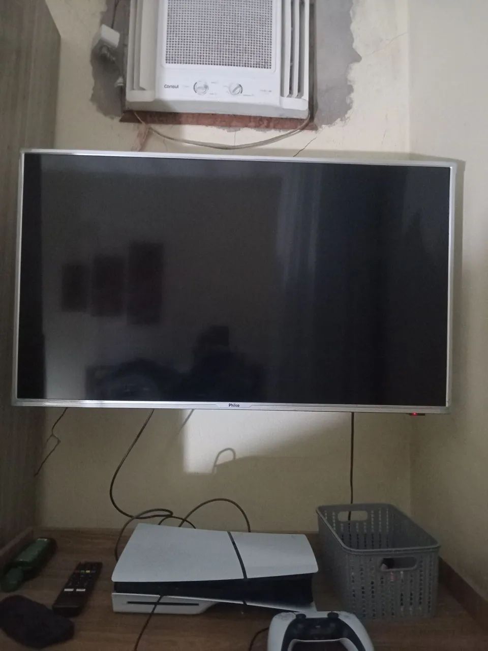 Tv philco 42 polegadas com 18 meses de uso...